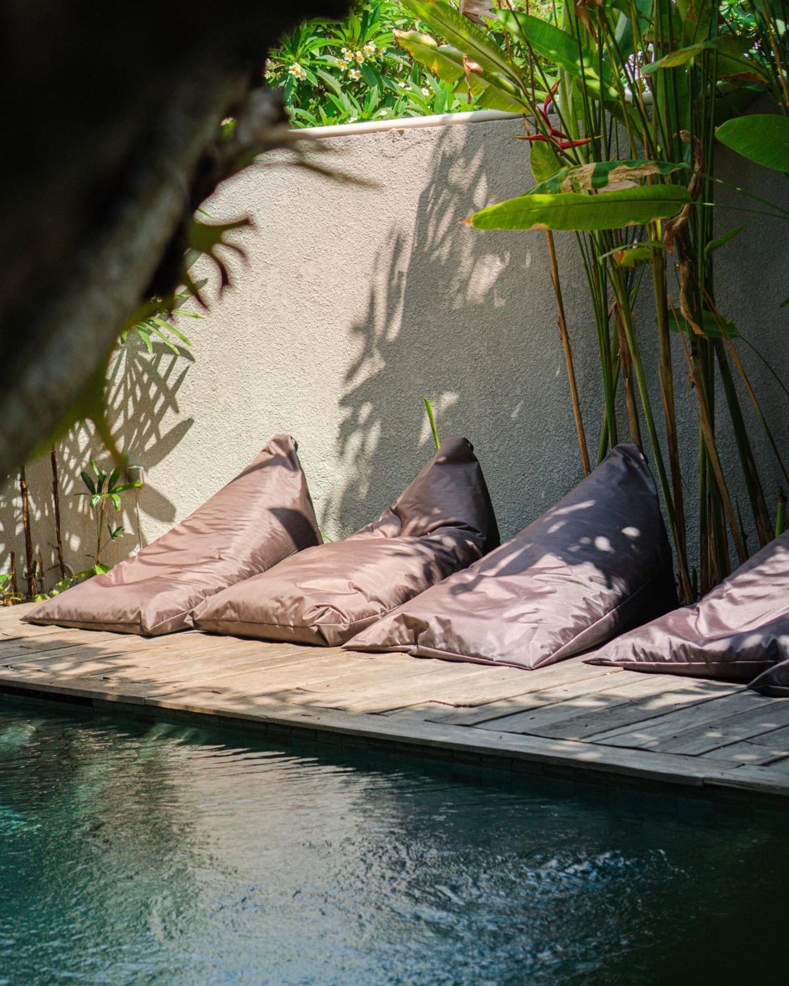 Отель Hola Seminyak Экстерьер фото