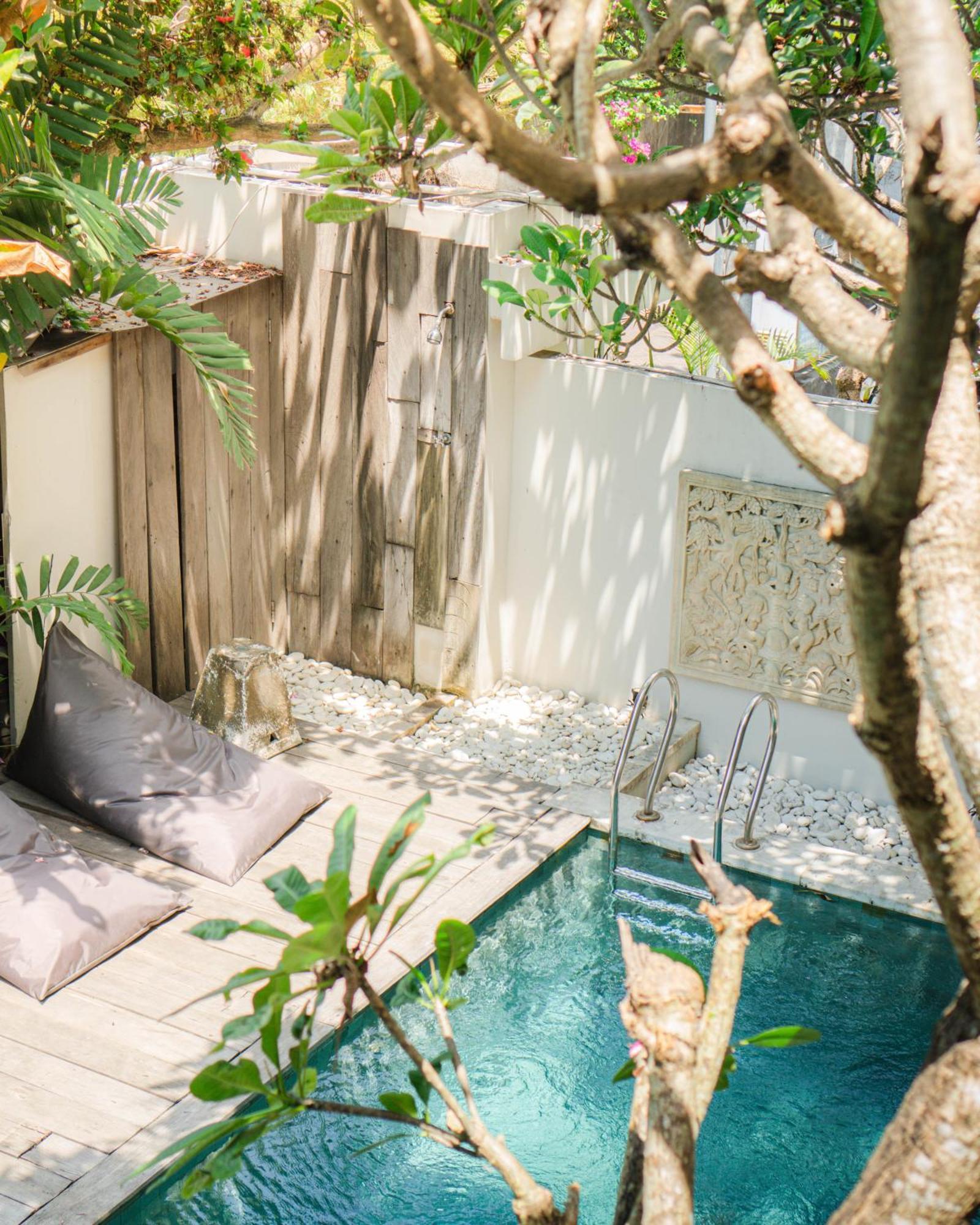 Отель Hola Seminyak Экстерьер фото